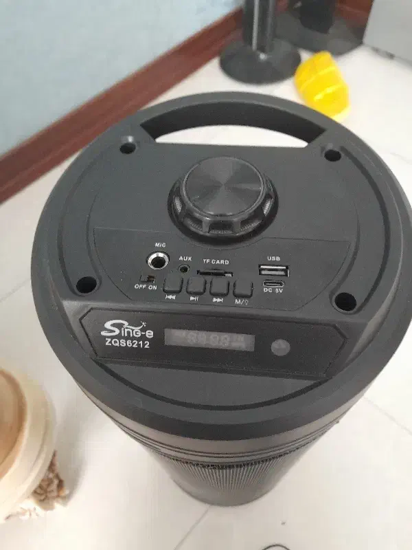 اسپیکر بلوتوث شارژی با میکروفن|پخش‌کننده همراه|کرج, شهرک نهال و بذر|دیوار