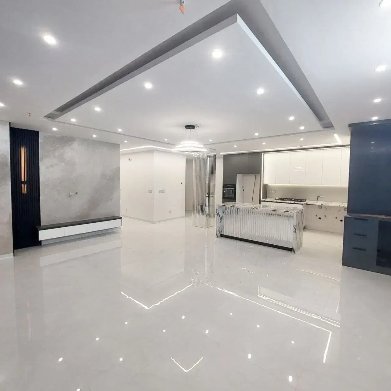 اپارتمان دوخواب 125متری ملکی سالن بزرگ صدرا|فروش آپارتمان|صدرا-فارس, فاز ۱|دیوار