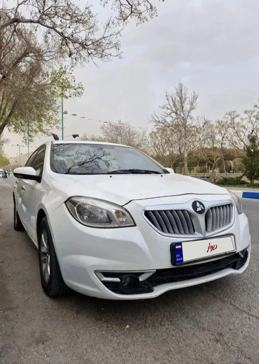 برلیانس و انواع تصادفی و چپی|خودرو سواری و وانت|تبریز, |دیوار