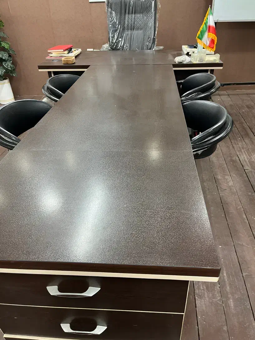 میز کنفرانس ۴ نفره قابلیت ۶ نفره|مبلمان اداری|رشت, چمارسرا|دیوار