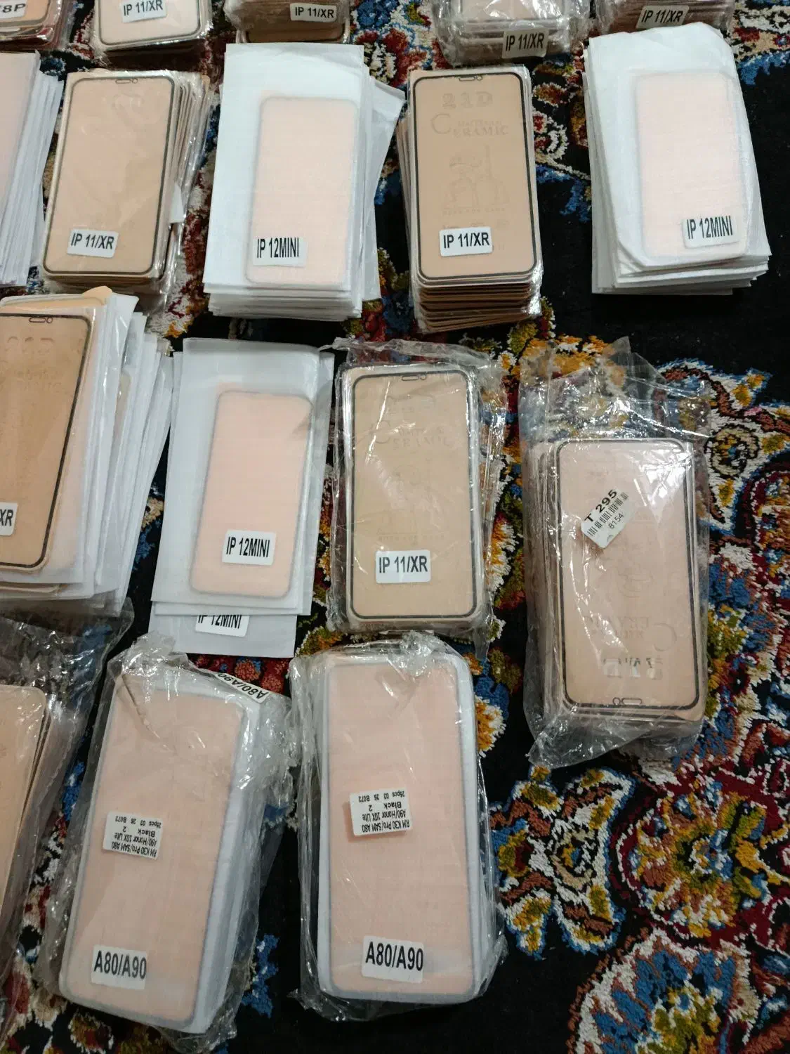 گاردو گلس بصورت کلی حراج زیر قیمت همه جا|لوازم جانبی موبایل و تبلت|مشهد, کشاورز|دیوار