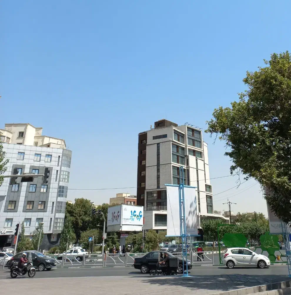 اجاره 150 متر تجاری ،، بر اصلی اندرزگو|اجارهٔ مغازه و غرفه|تهران, فرمانیه|دیوار