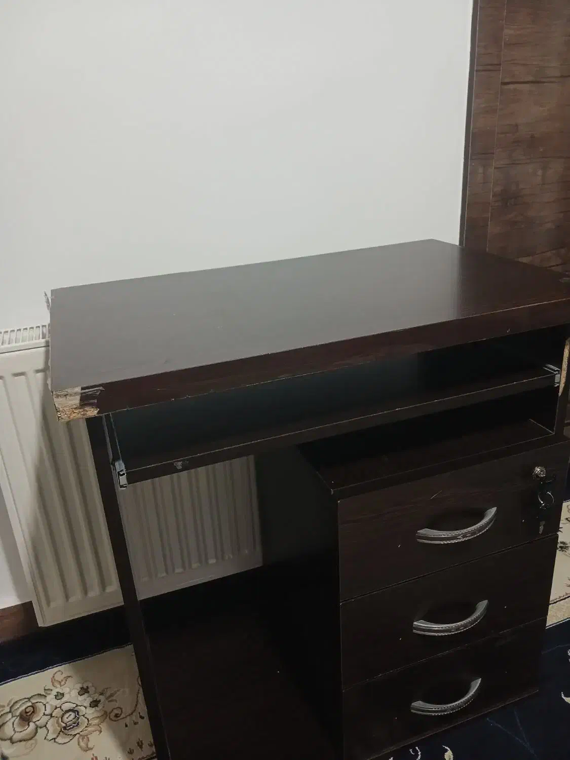 میز‌تحریر|میز تحریر و کامپیوتر|تویسرکان, |دیوار