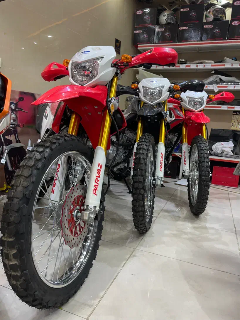 تریل پرواز ۲۰۰ و نیکتاز ۲۵۰ صفر مدل ۱۴۰۴|موتورسیکلت|شیراز, بالا کفت|دیوار