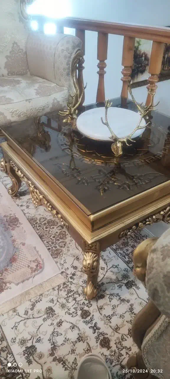 مبل کلاسیک در حد سنگین 7نفره تمیز|مبلمان خانگی و میز عسلی|قم, باجک یک|دیوار