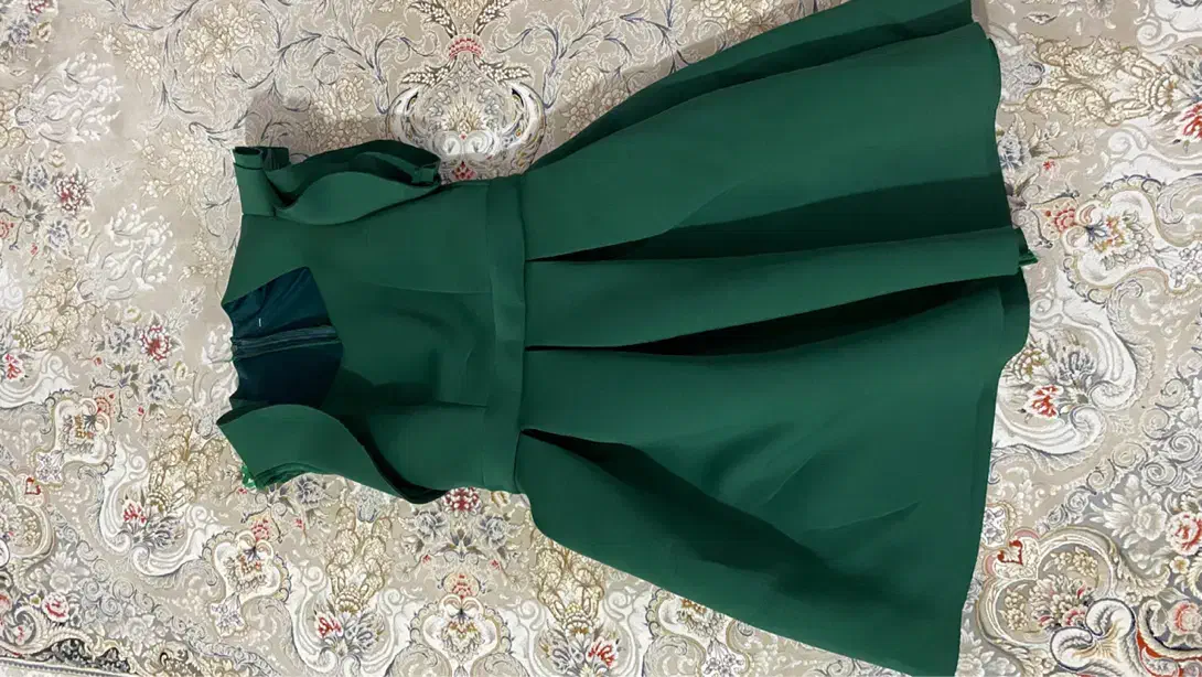 لباس مجلسی|لباس|رشت, پاره بیجار|دیوار