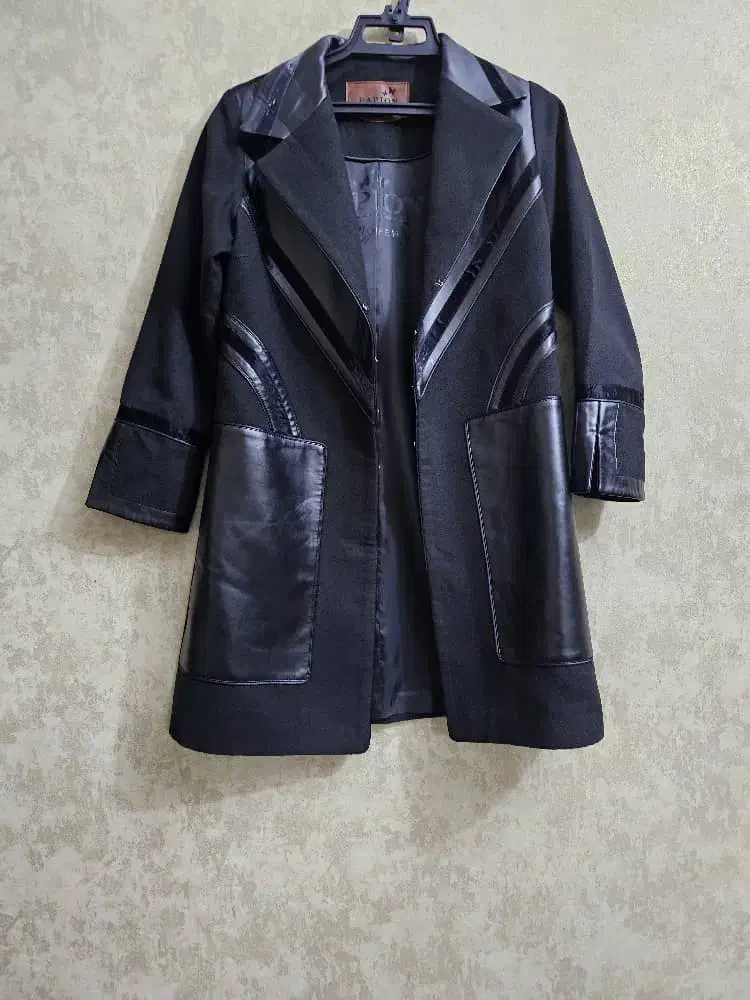 پالتو|لباس|تهران, نیروی هوایی (پیروزی)|دیوار