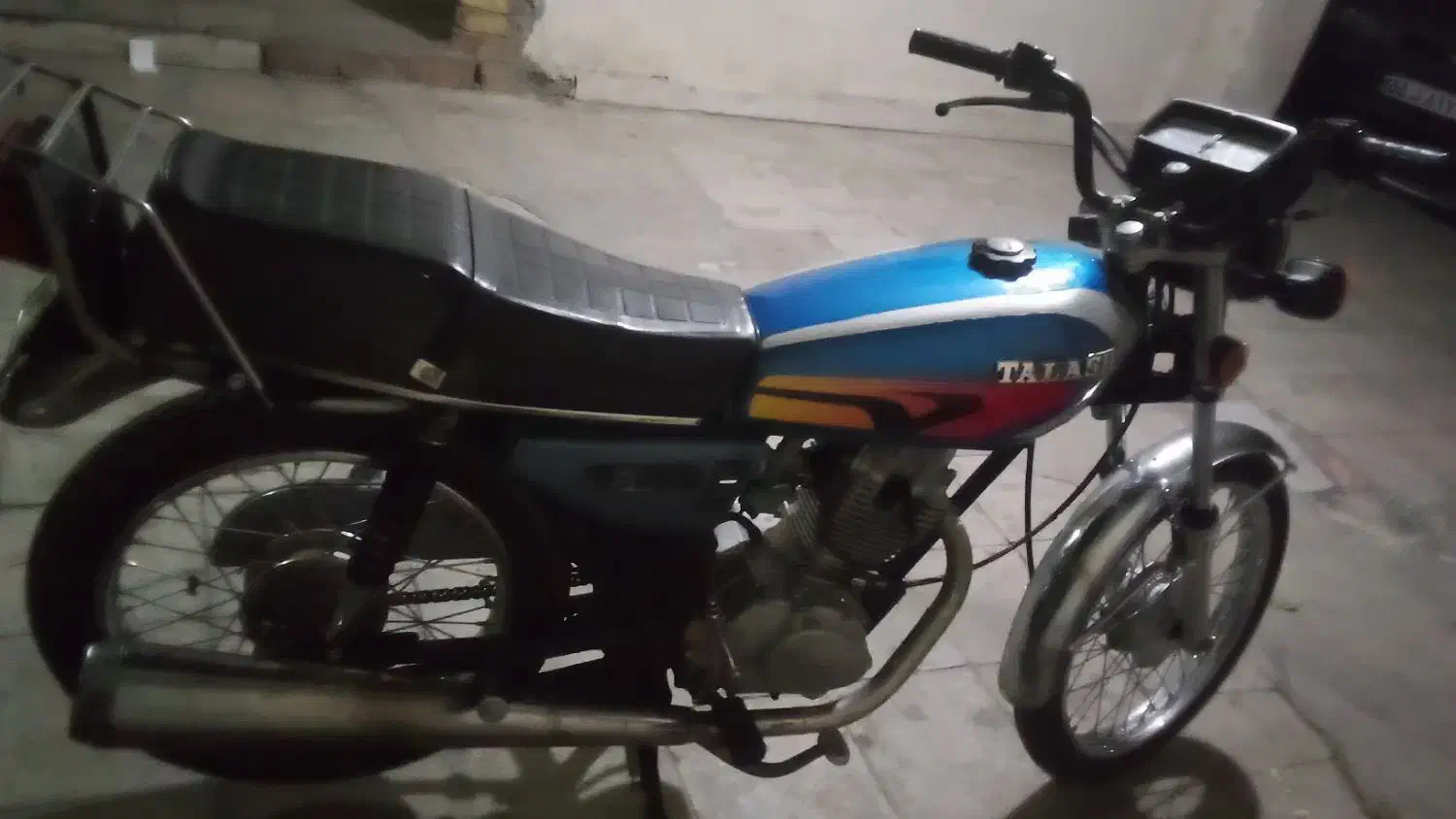 موتورهندا۱۲۵ مدل ۸۵مدارک تکمیل|موتورسیکلت|شهریار, شهرک وائین|دیوار