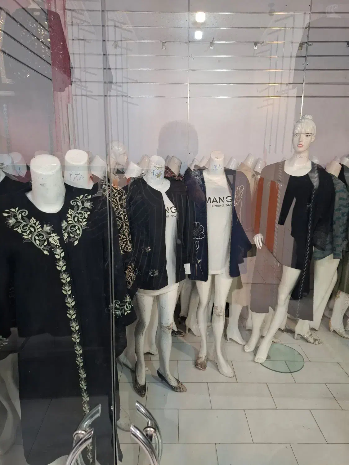 مانکن و اتاق پرو .قفسه و رگال برای پوشاک|فروشگاه و مغازه|بم, |دیوار