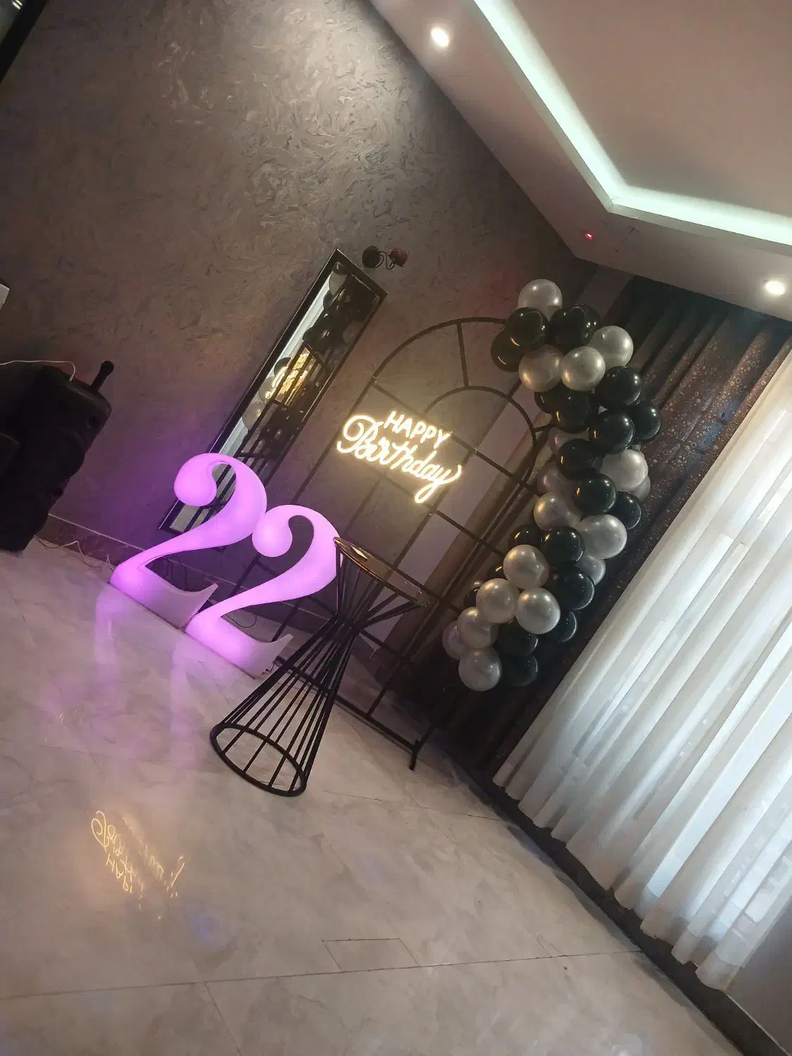 اجاره باغ ویلای ۵۰۰ متری مناسب تولد و دورهمی|اجارهٔ کوتاه‌مدت ویلا و باغ|مشهد, عسگریه|دیوار