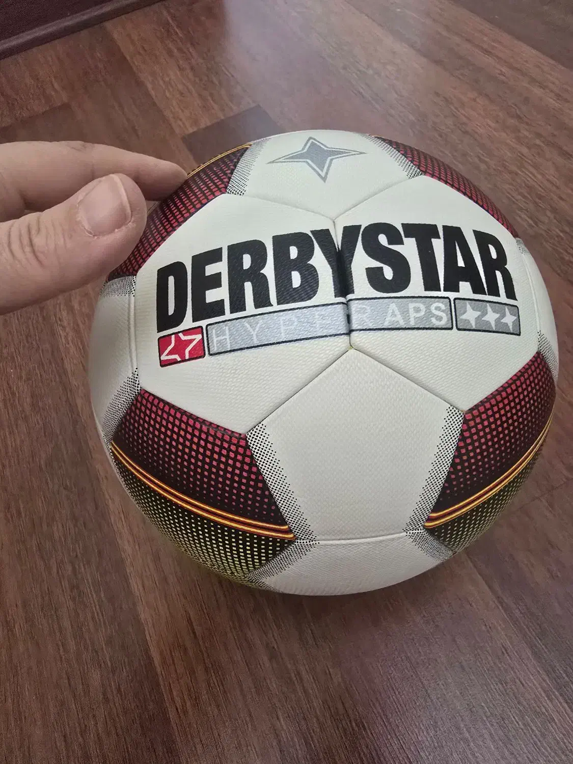 توپ فوتبال دربی استار|تجهیزات ورزشی|تهران, شهرک امام خمینی|دیوار