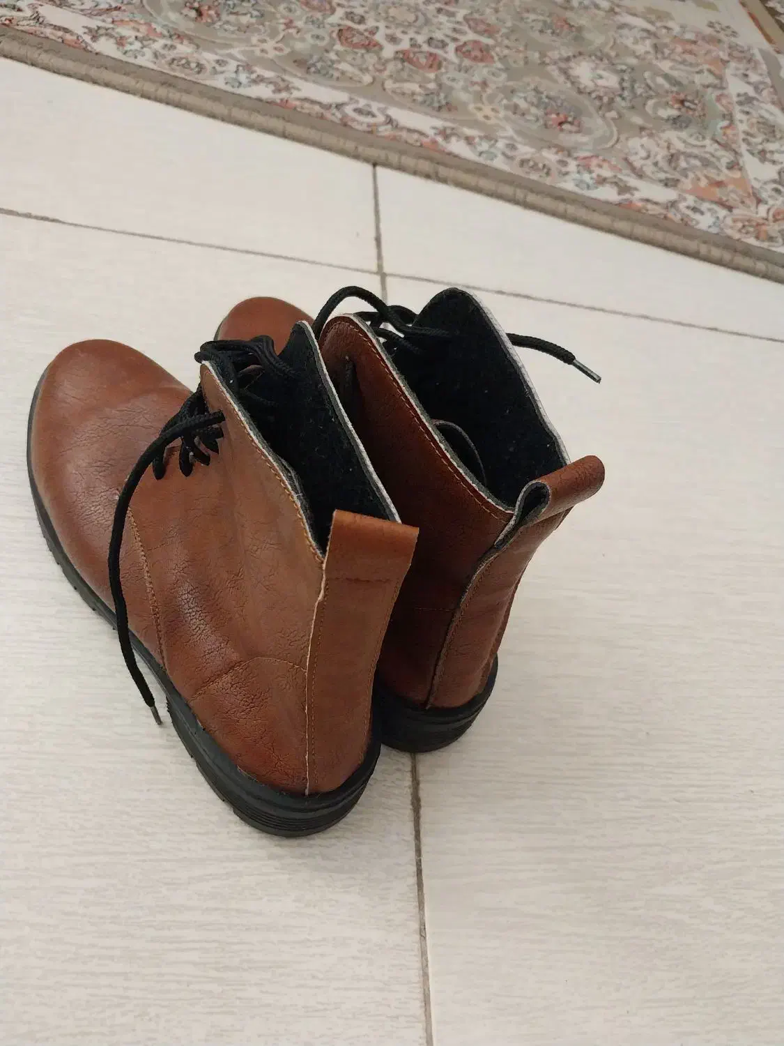 نیم بوت زنانه|کیف، کفش، کمربند|قم, شاه سید علی|دیوار