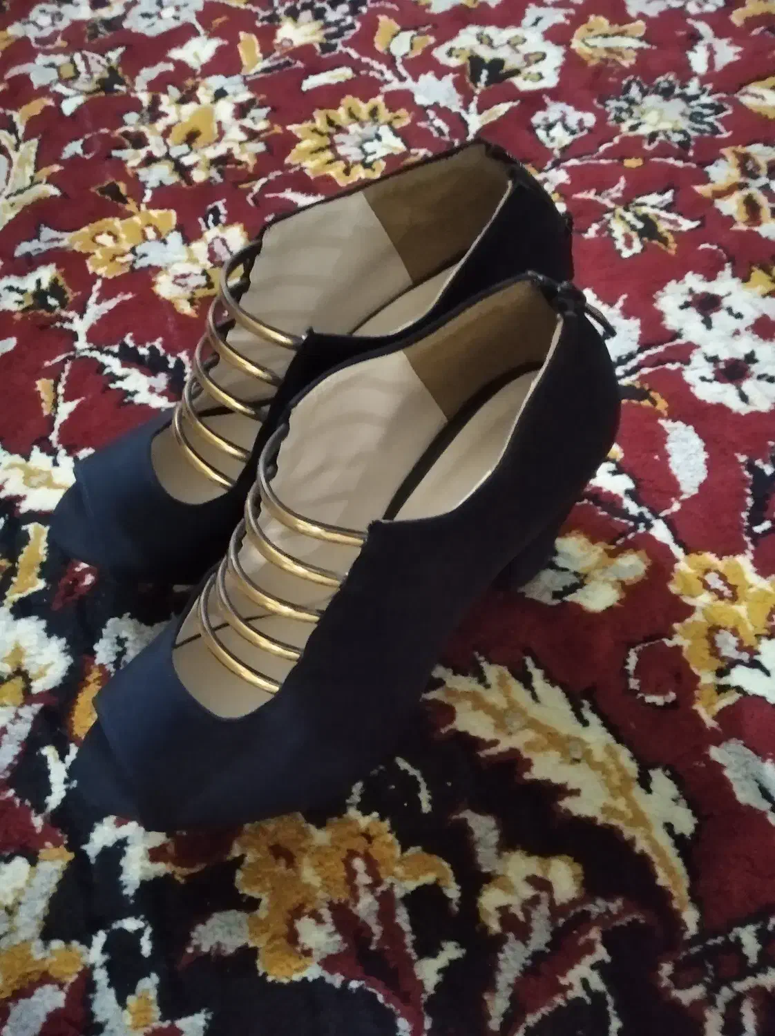 کفش مجلسی|کیف، کفش، کمربند|زابل, |دیوار