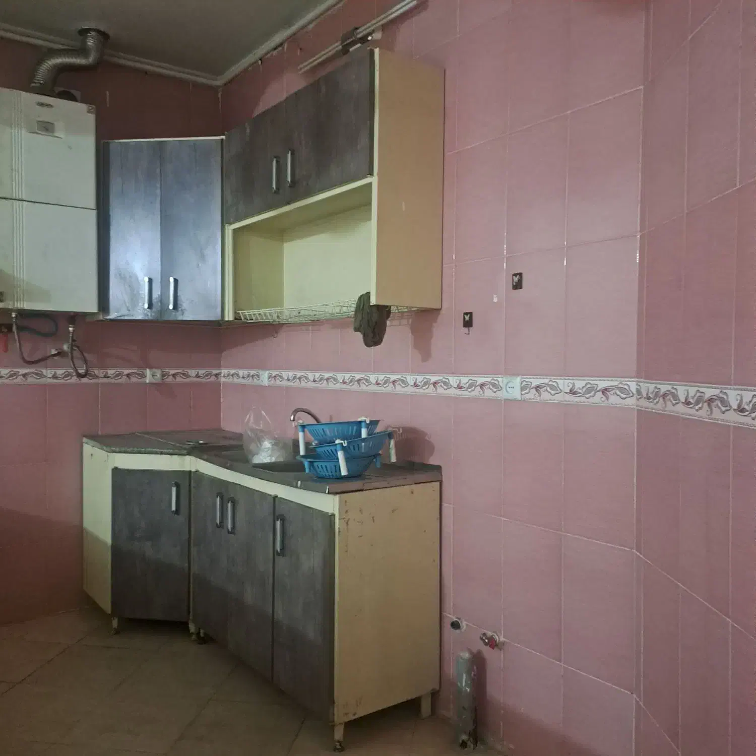 کابینت|آبچکان و نظمدهنده ظروف|کرمان, |دیوار