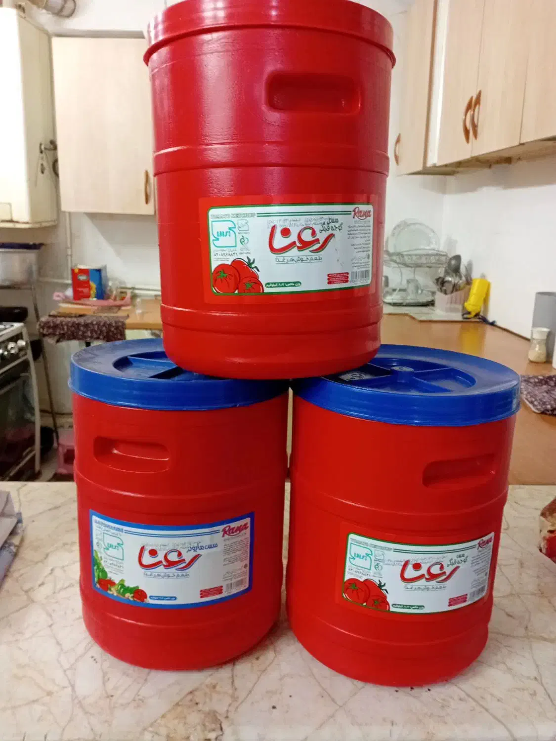 دبه..به تعدادزیادی موجودهست|ظروف نگهدارنده، پلاستیکی، یک‌بارمصرف|مشهد, هفت تیر (نه دره)|دیوار