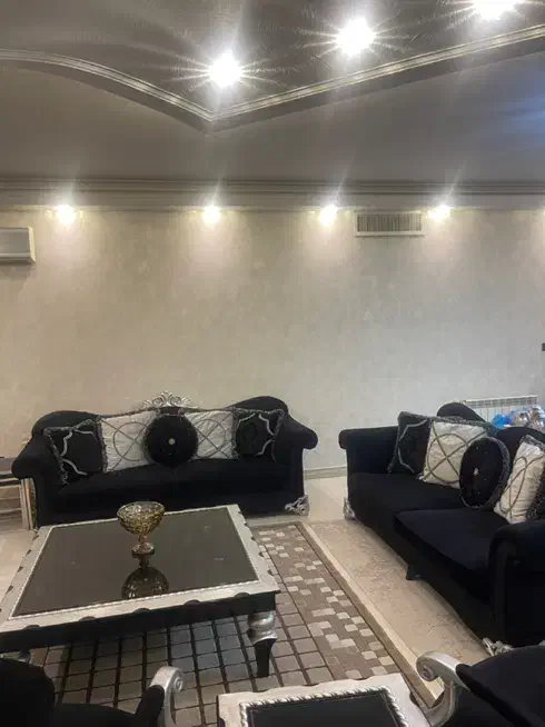 مبلمان۸ نفره به همراه جلومبلی|مبلمان خانگی و میز عسلی|تهران, قیطریه|دیوار