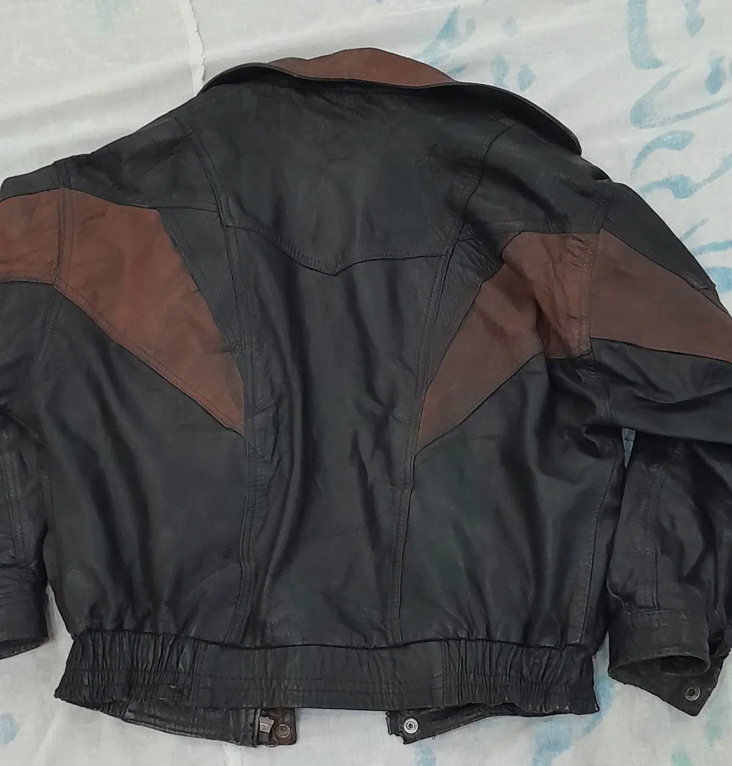 کاپشن چرمی اصل|لباس|بسطام, |دیوار