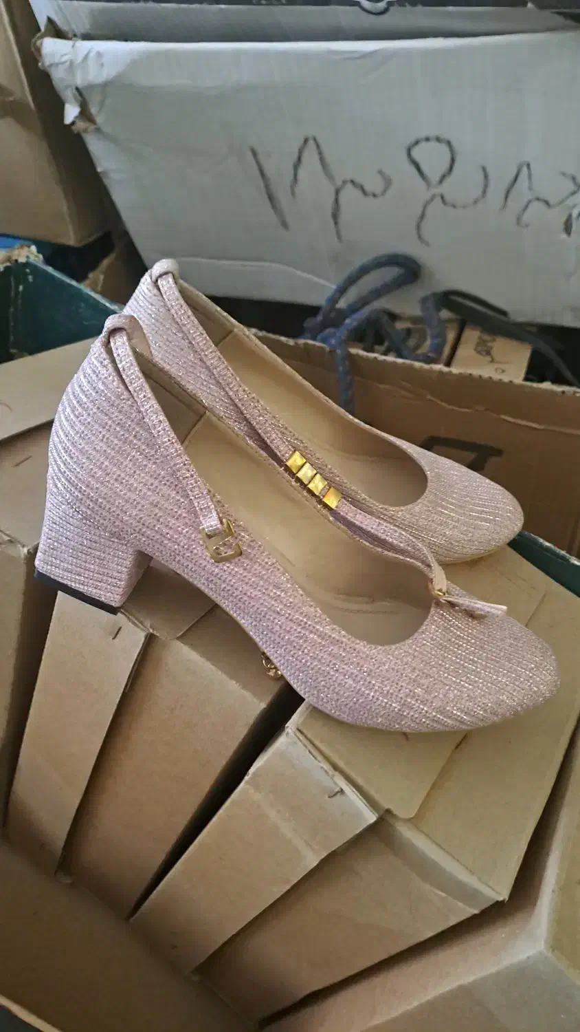 اسپرت کفش روفرشی مهمونی|کیف، کفش، کمربند|اصفهان, شیخ طوسی|دیوار