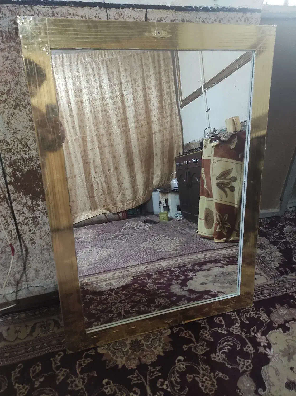 آینه|آینه|زابل, |دیوار