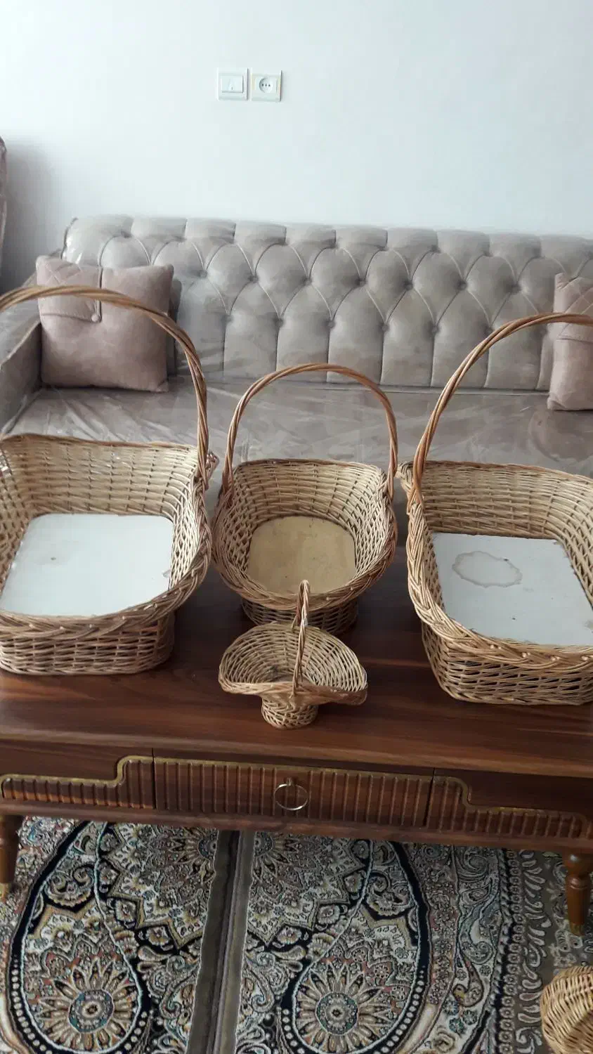 سبد حصیری|صنایع دستی و سایر لوازم تزئینی|قم, باغ شریفی|دیوار