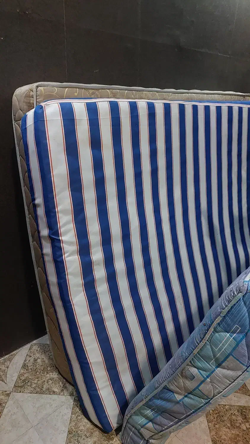 ۳ عدد تشک دو تا ۲نفره یکی ۱نفره|تشک تختخواب|کردکوی, |دیوار