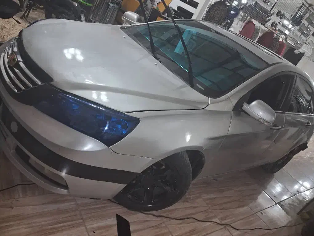 جی لی2014|خودرو سواری و وانت|باوی, |دیوار