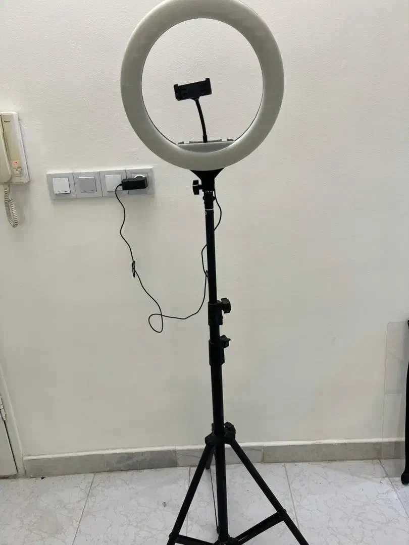 رینگ لایت|دوربین عکاسی و فیلم‌برداری|مشهد, عامل|دیوار