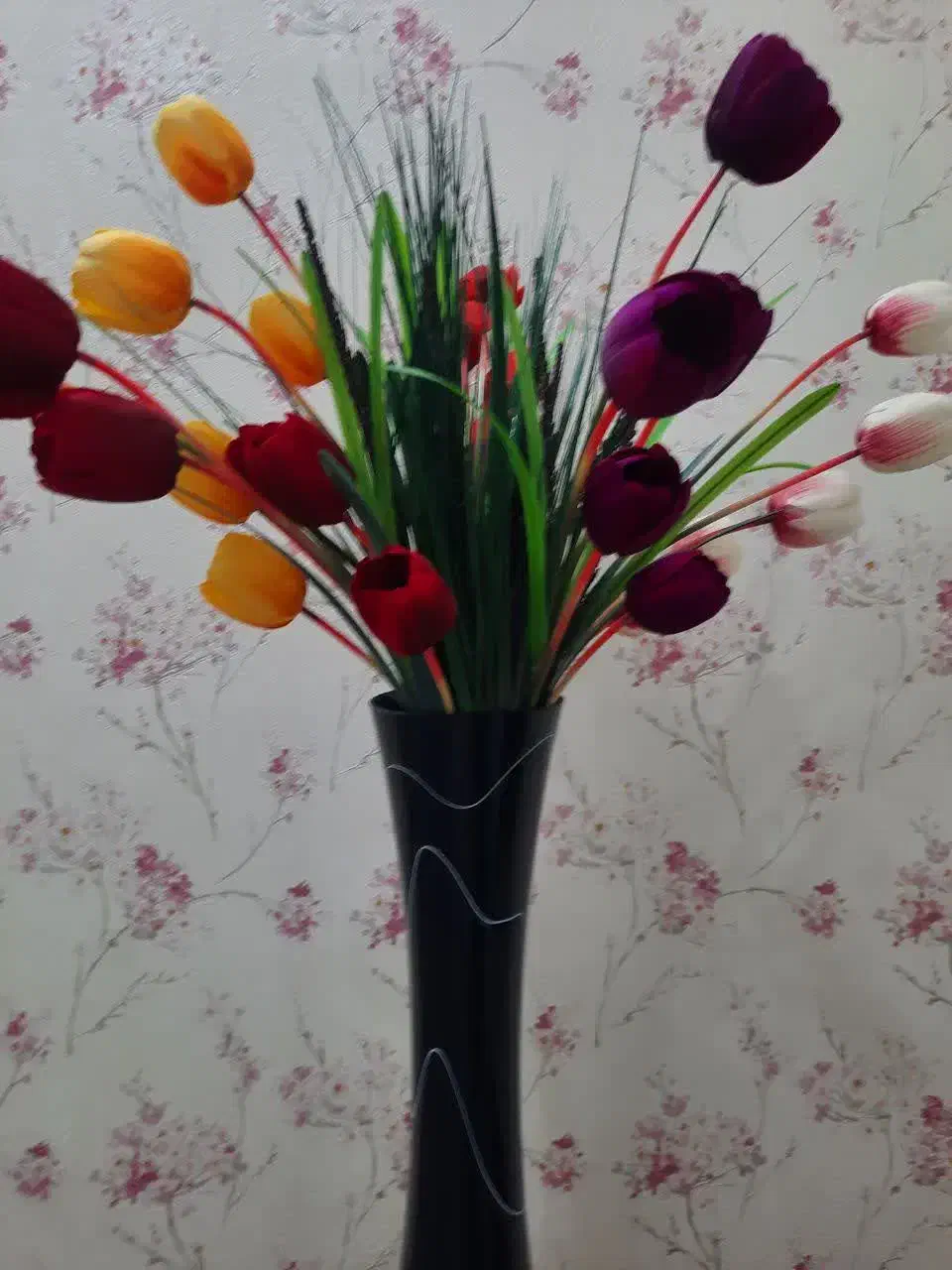 گلدان مشکی|گل مصنوعی|ساوه, |دیوار