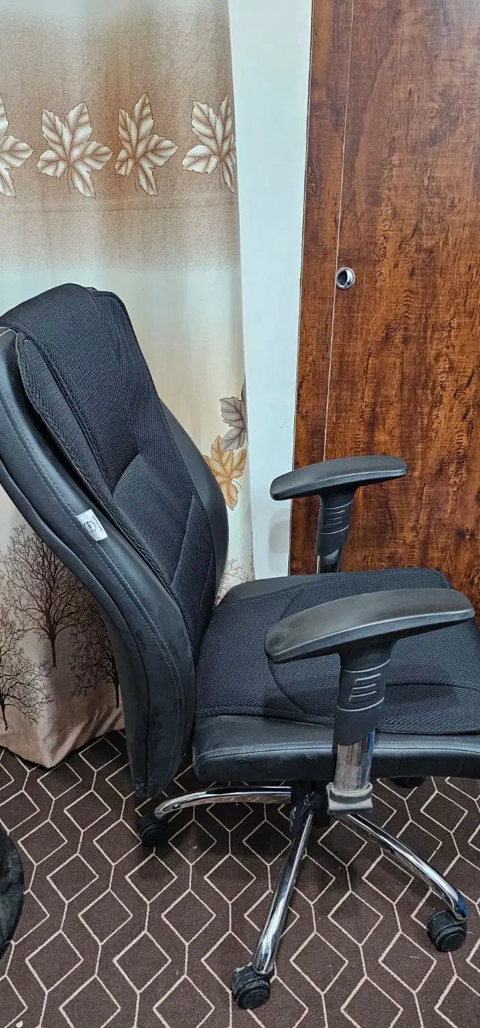 صندلی اداری چرخدار ویوان اصل، کاملا صفر|مبلمان اداری|رودسر, |دیوار