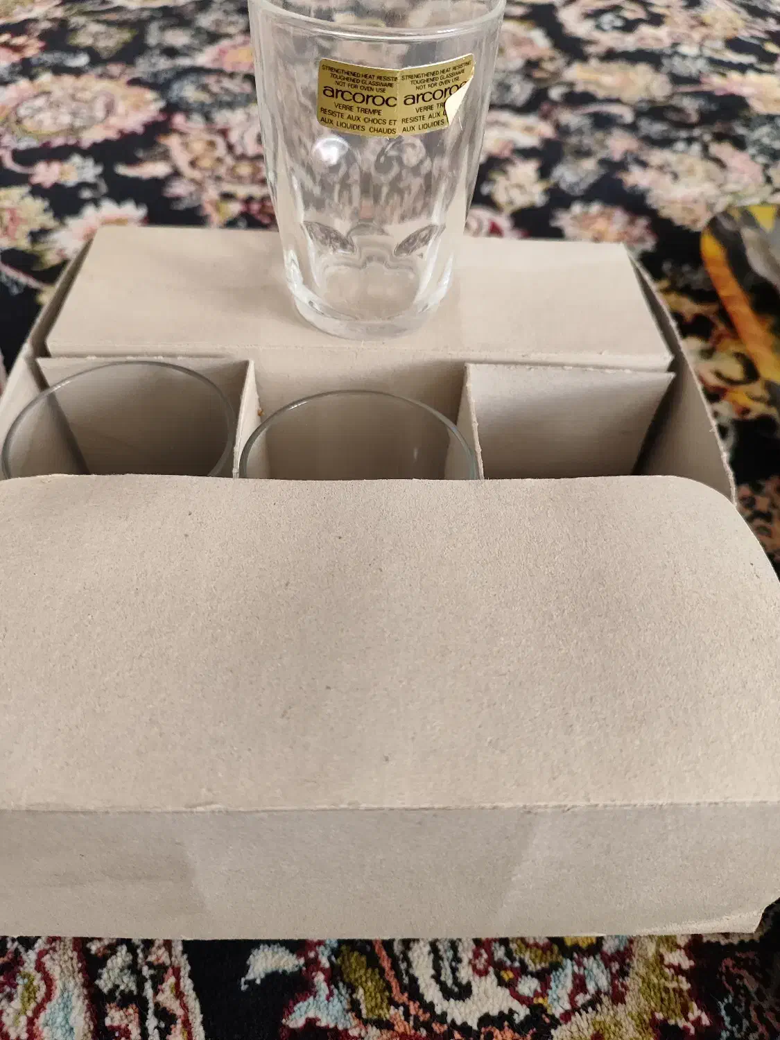 تعدادیظروفآشپزخانه|ظروف سرو و پذیرایی|کاشان, سرفره و صدره|دیوار