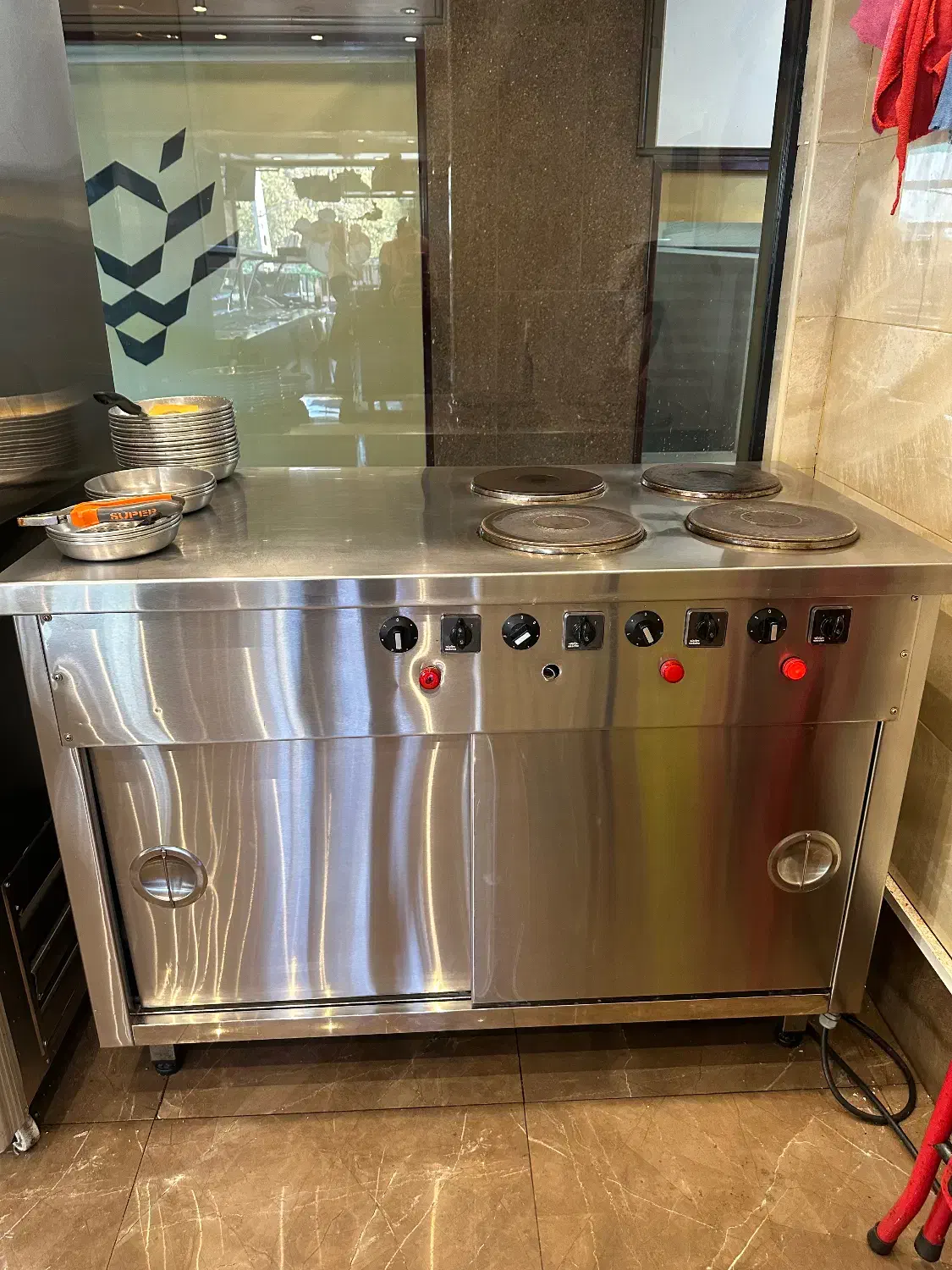 اجاق گاز برقی ۴ شعله تمام استیل|اجاق گاز و لوازم برقی پختوپز|تهران, امانیه|دیوار