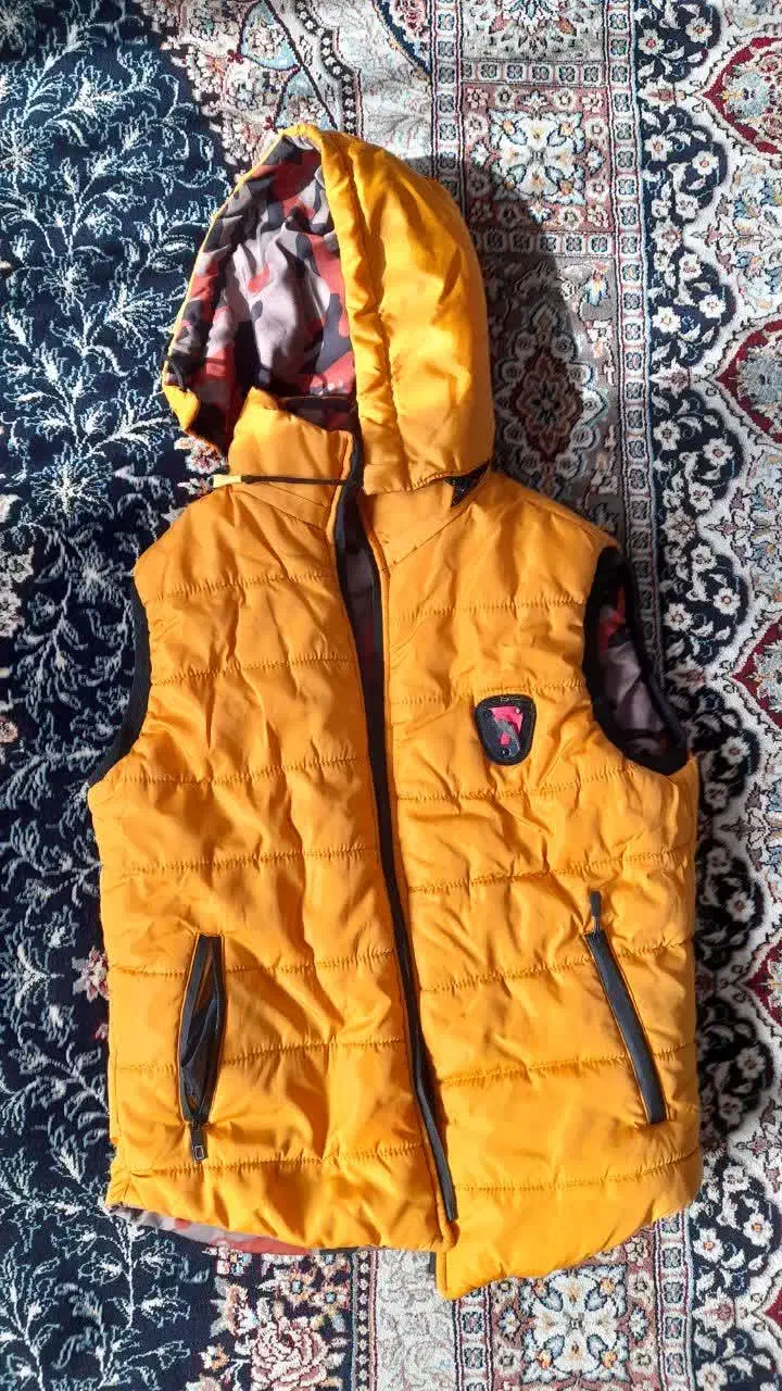 پافر سالم در حد نو بدون کوچک ترین پارگی|لباس|نوشهر, |دیوار