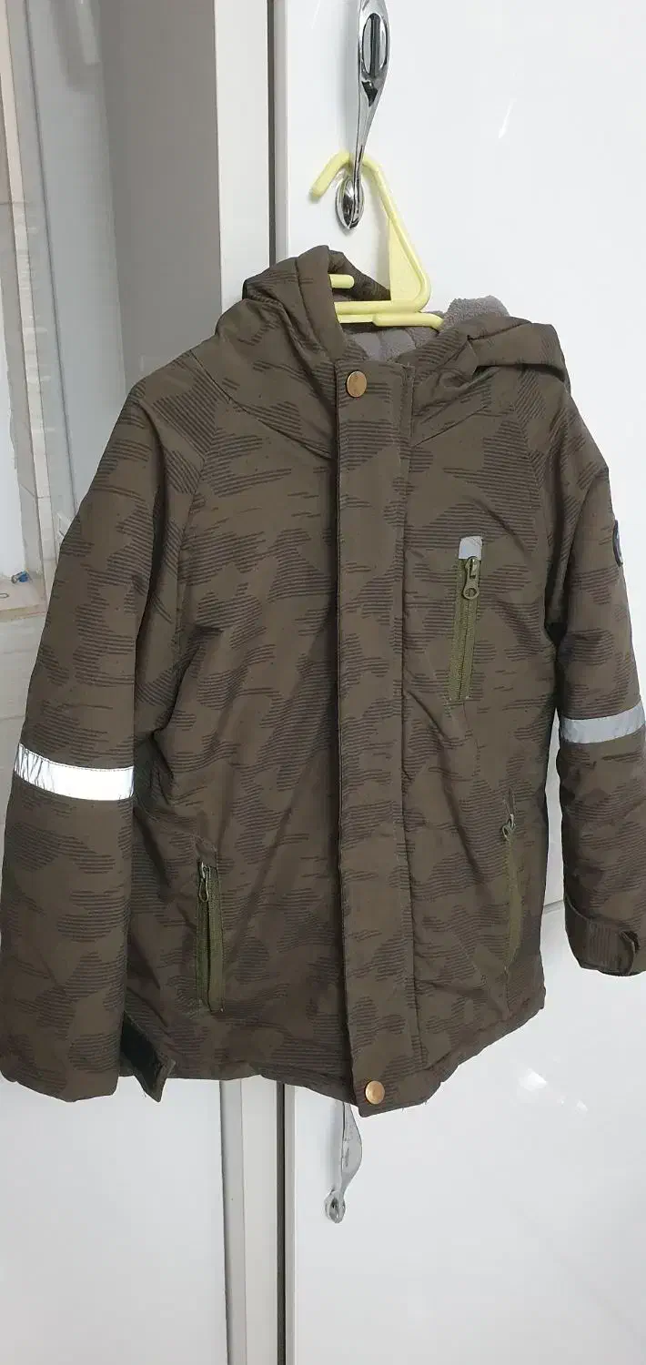 کاپشن پسرانه خارجی|کفش و لباس بچه|سبزوار, ولیعصر (نجار آباد)|دیوار