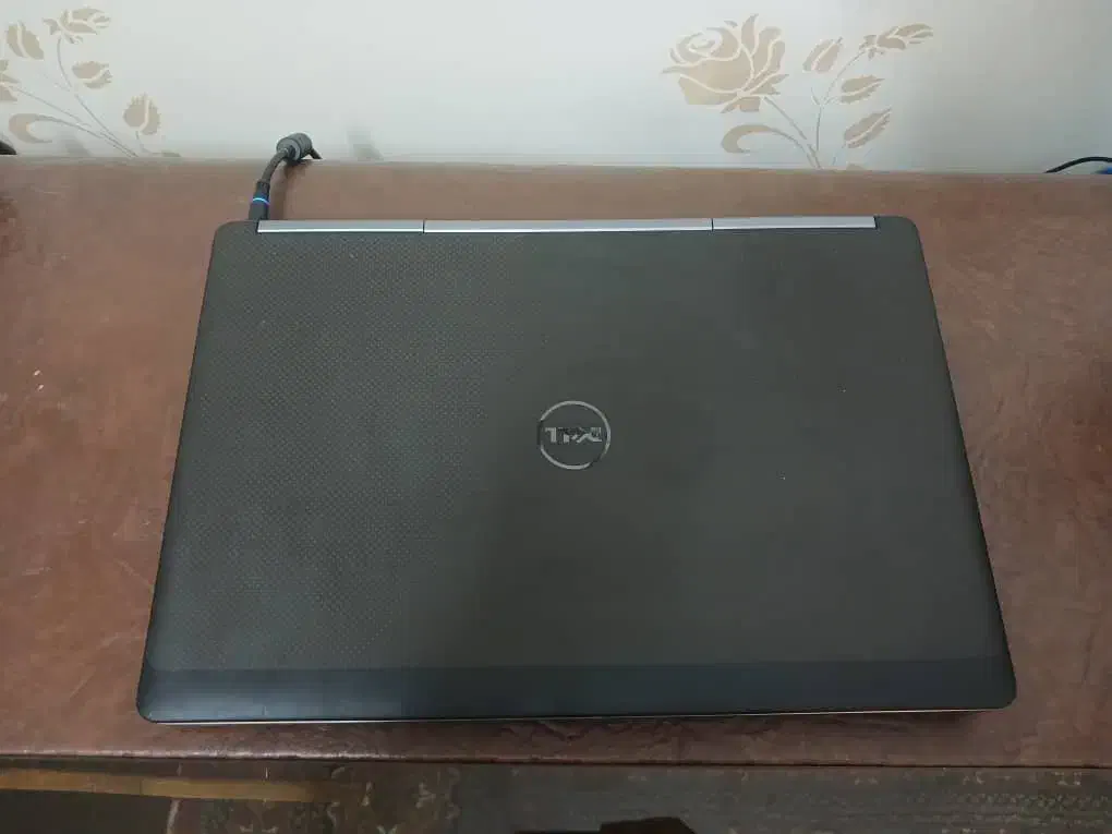 دل ۷۷۲۰ گرافیک ۶ چکی|رایانه همراه|حبیب آباد, |دیوار