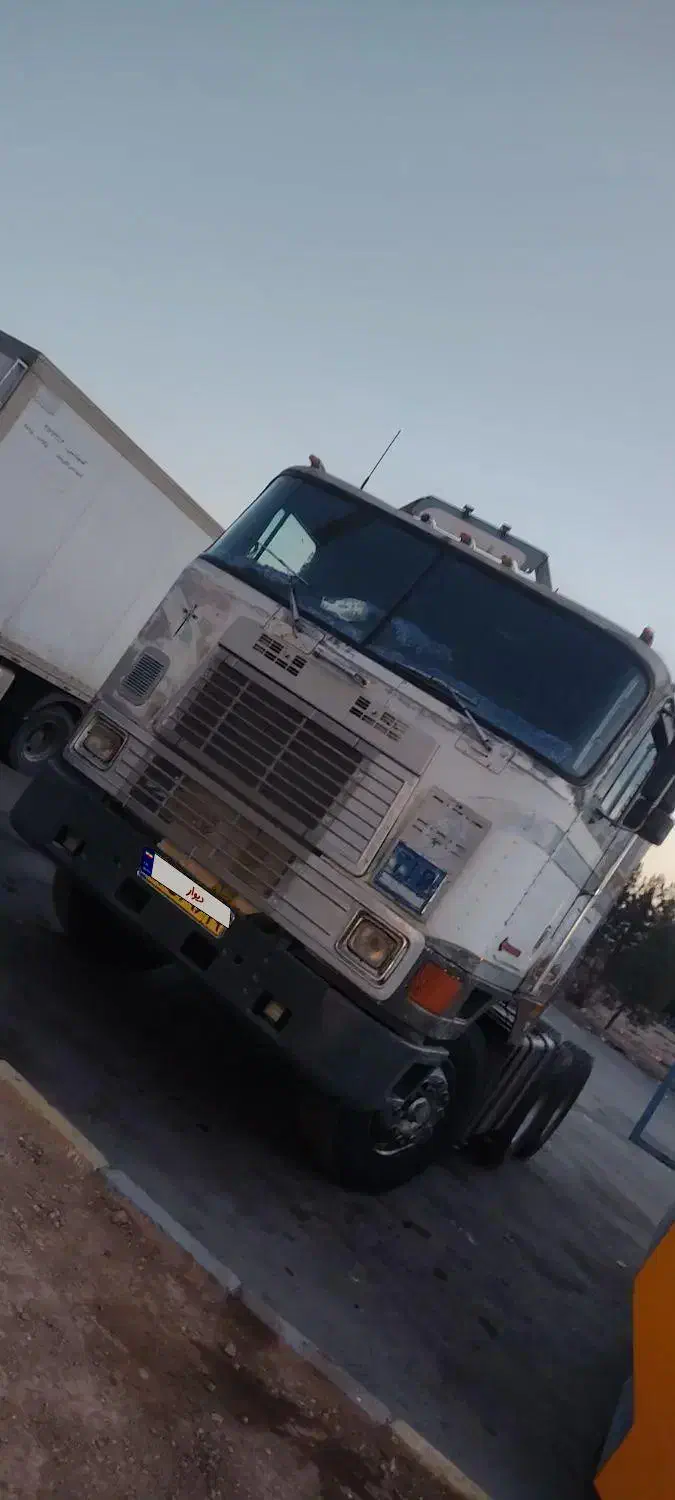 ماک متروی و انترناش لبه نقدو اقساط|خودرو سنگین|ری, سیزده آبان|دیوار