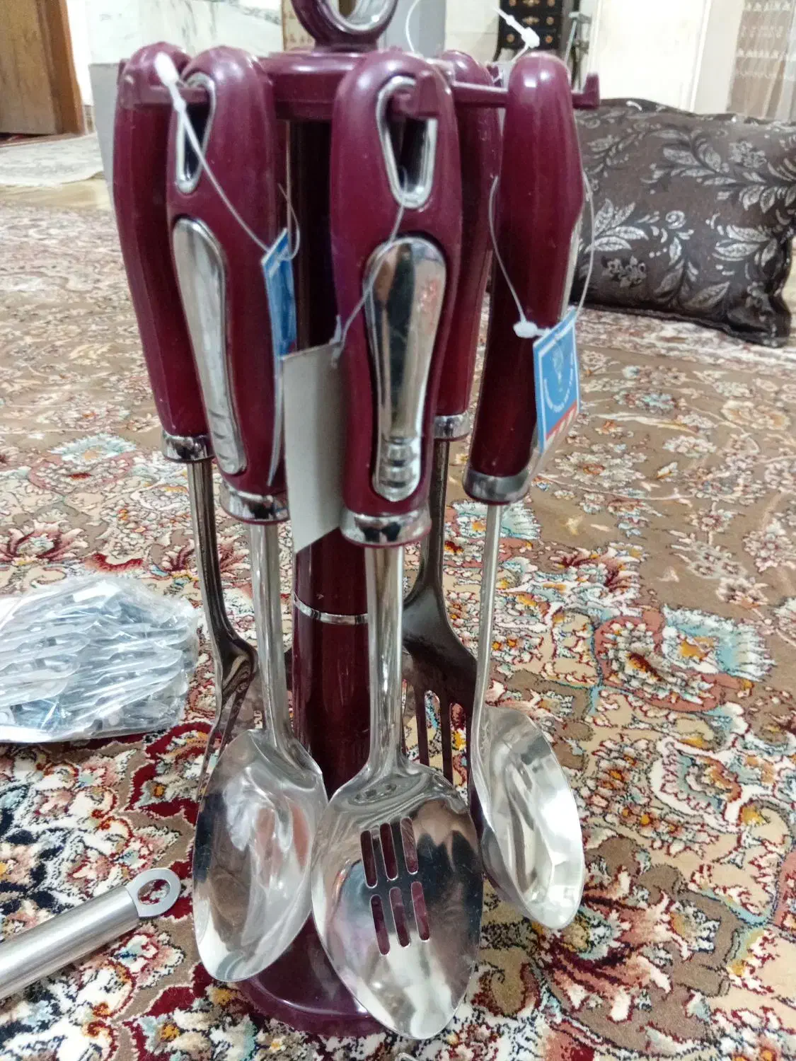 وسایل منزل|ظروف سرو و پذیرایی|شاهین‌شهر, شهرک گلدیس|دیوار