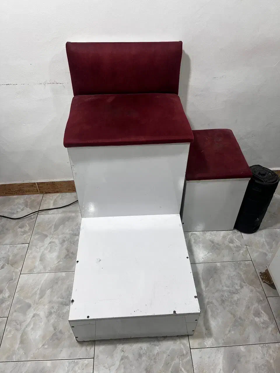 لوازم آرایشگاه زنانه|آرایشگاه و سالن‌های زیبایی|چالوس, |دیوار