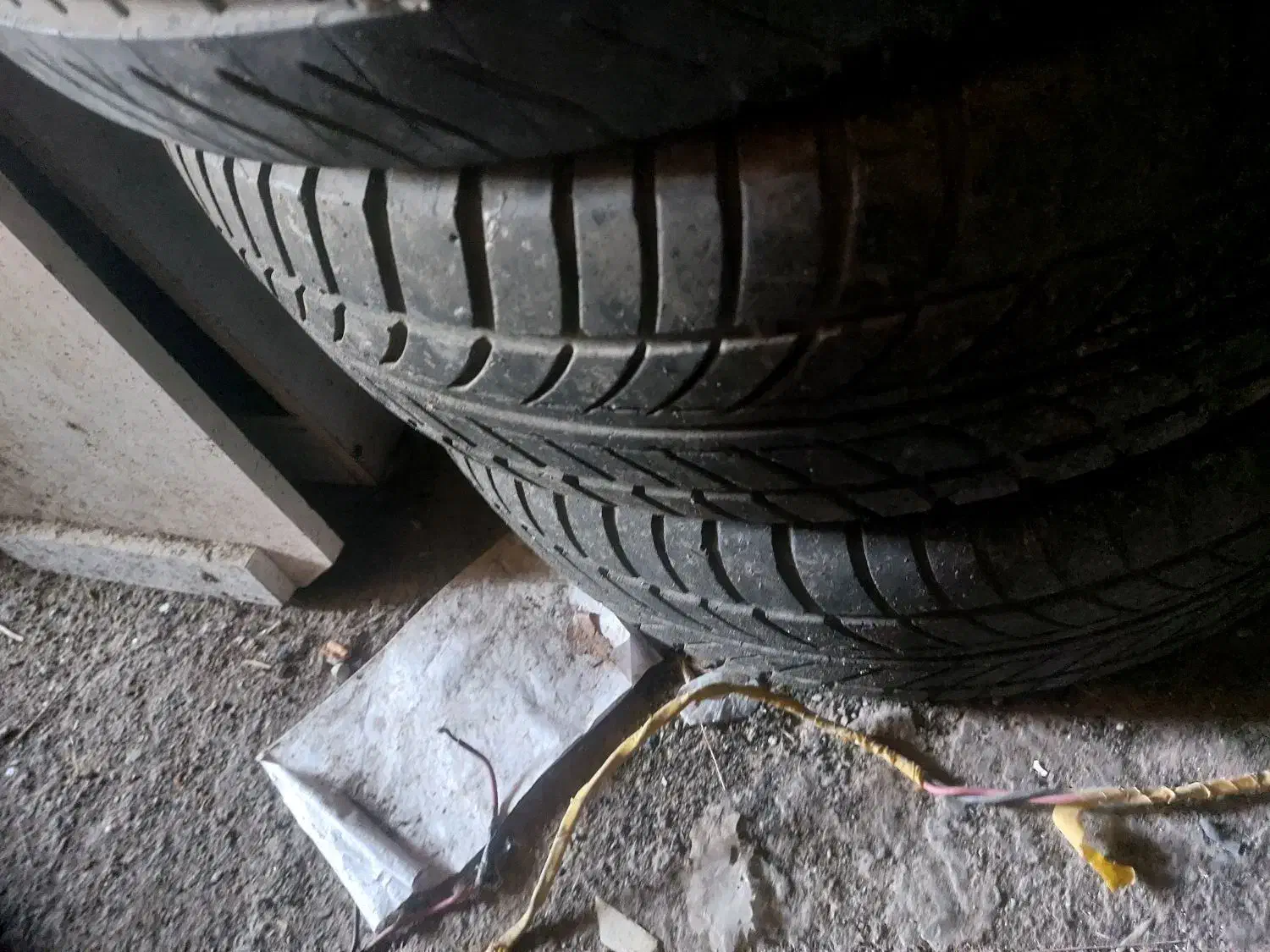 لاستیک وتیوب خودرودرحدنو|قطعات یدکی و لوازم جانبی|قرچک, محمد آباد|دیوار