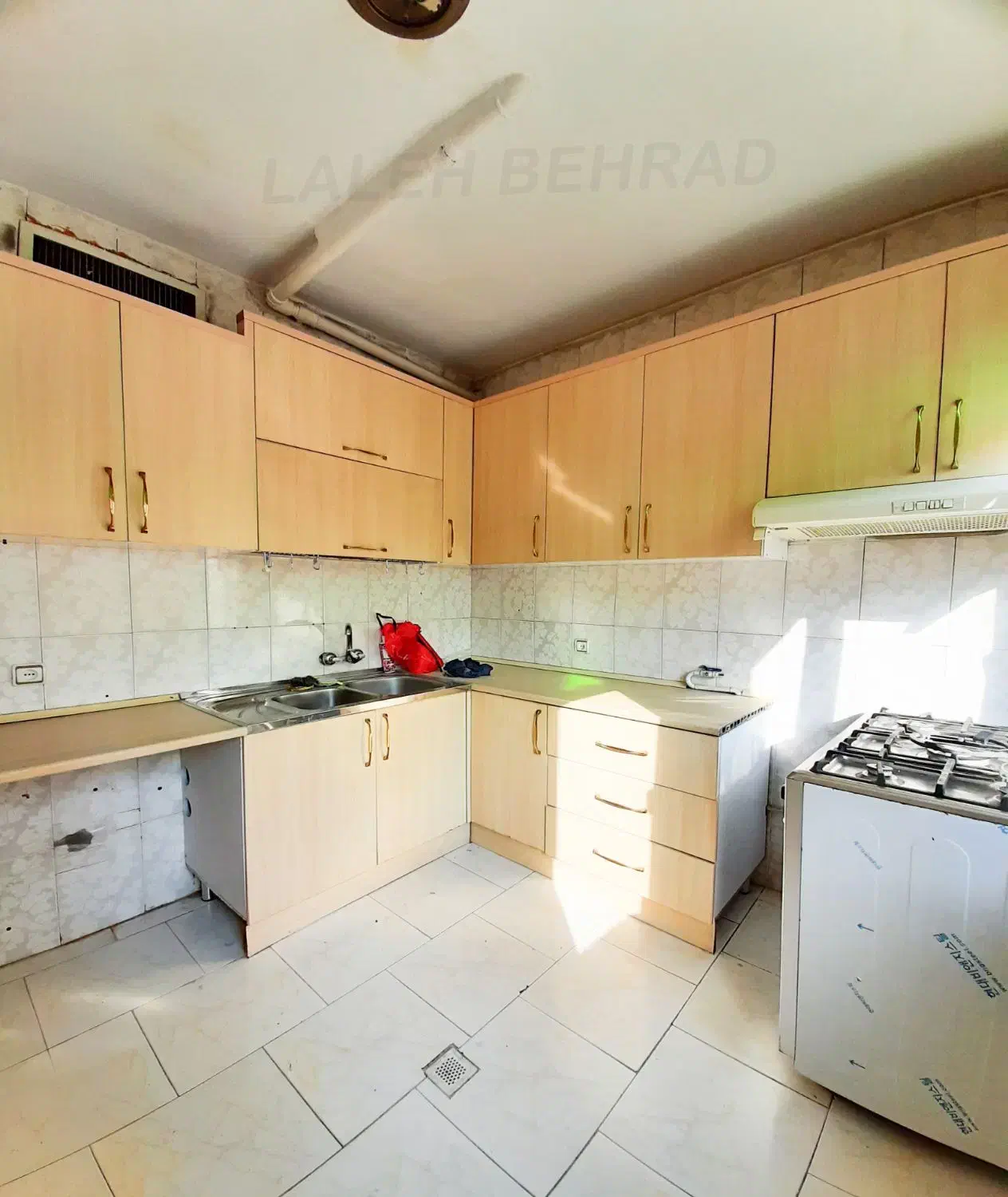 ۱۲۵ متر / تک واحدی / ۲۰ متر تراس/ خوش نقشه