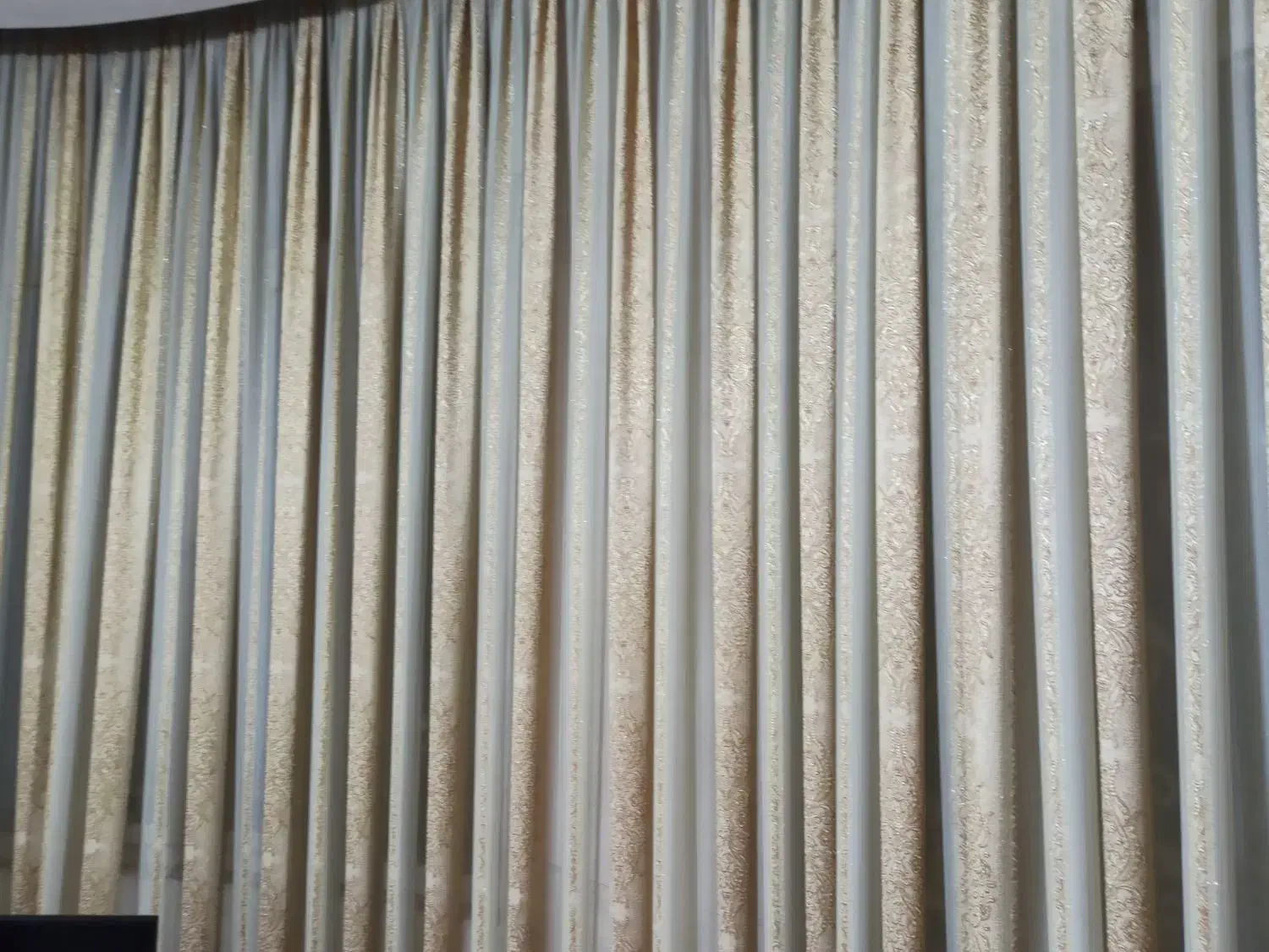 پرده پذیرایی|پرده، رانر، رومیزی|نیشابور, دارایی|دیوار