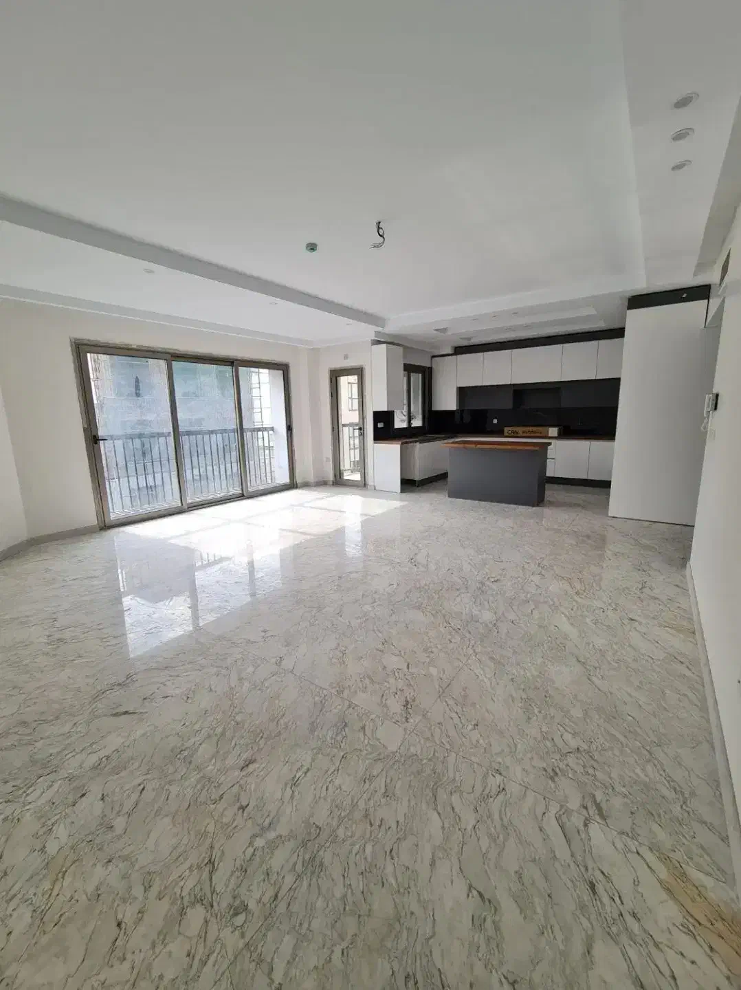 ۹۰ متر / شیک و خوش نقشه / فایل شخصی