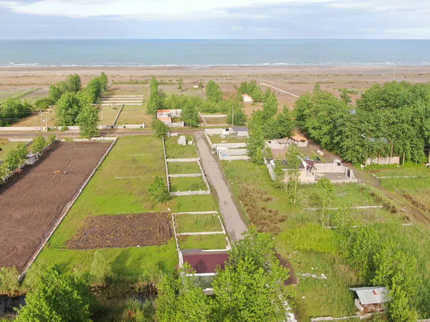 زمین ساحلی 178متری آماده ساخت ویلاباویو دریا|فروش زمین و ملک کلنگی|رشت, منظریه|دیوار