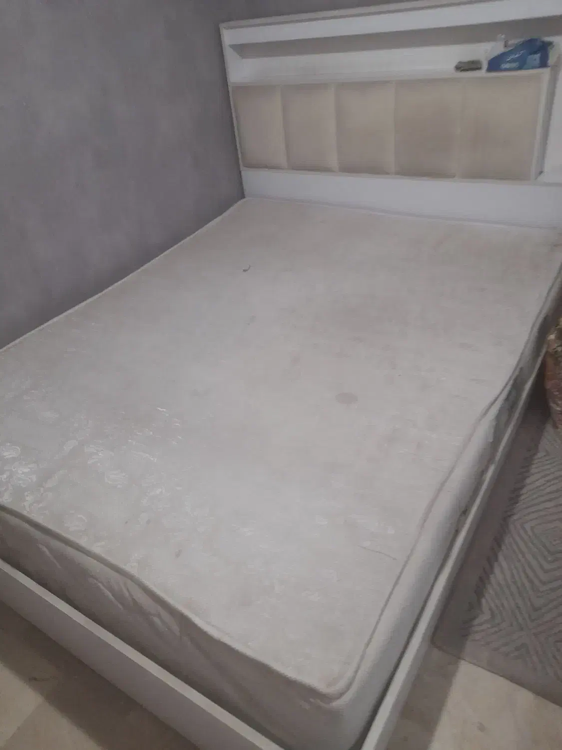 تخت دونفره وایینه میز ارایش|تخت و سرویس خواب|تهران, دولاب|دیوار