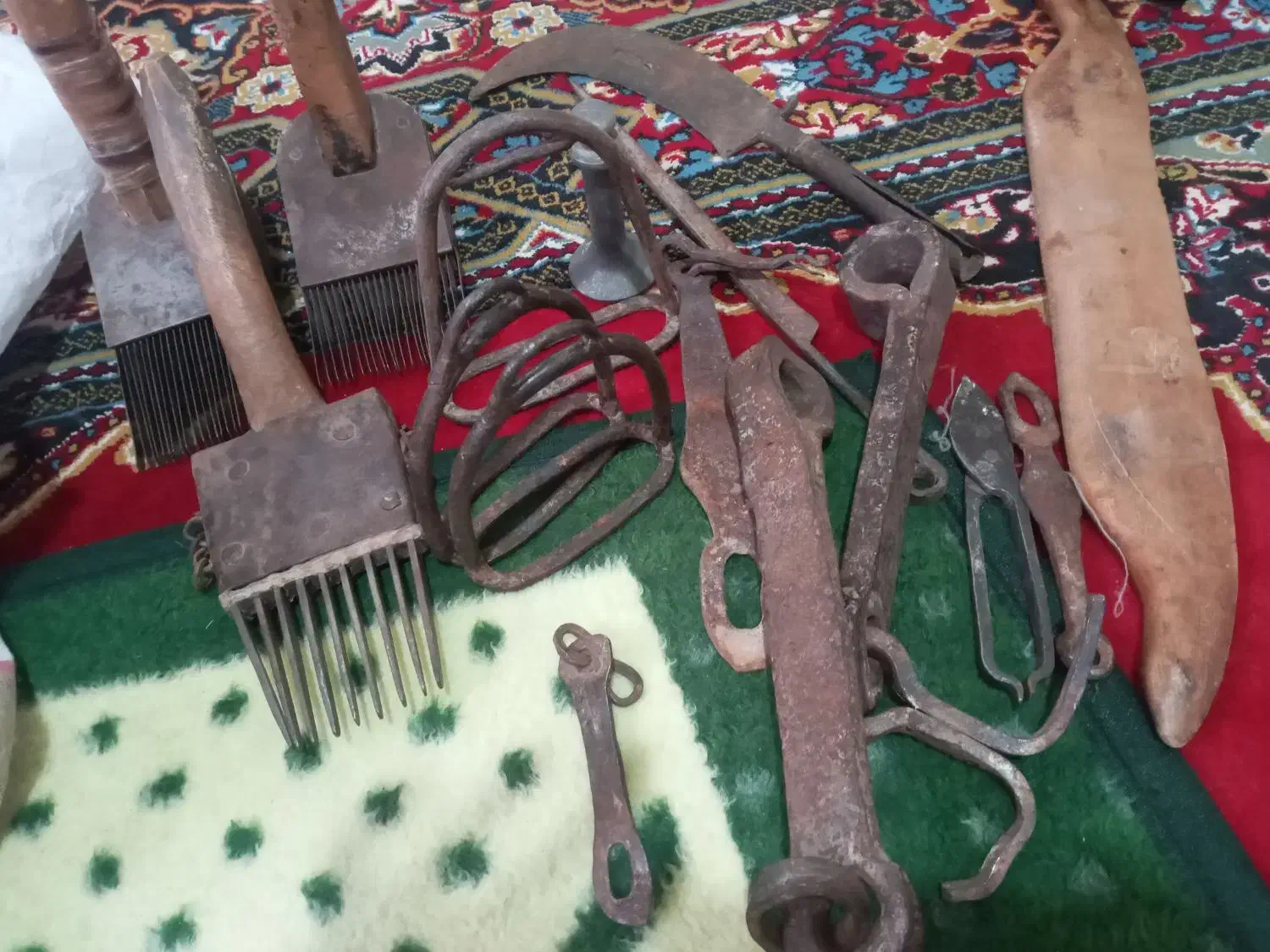 وسایل قدیمی|کلکسیون اشیاء عتیقه|فولادشهر, فولادشهر|دیوار