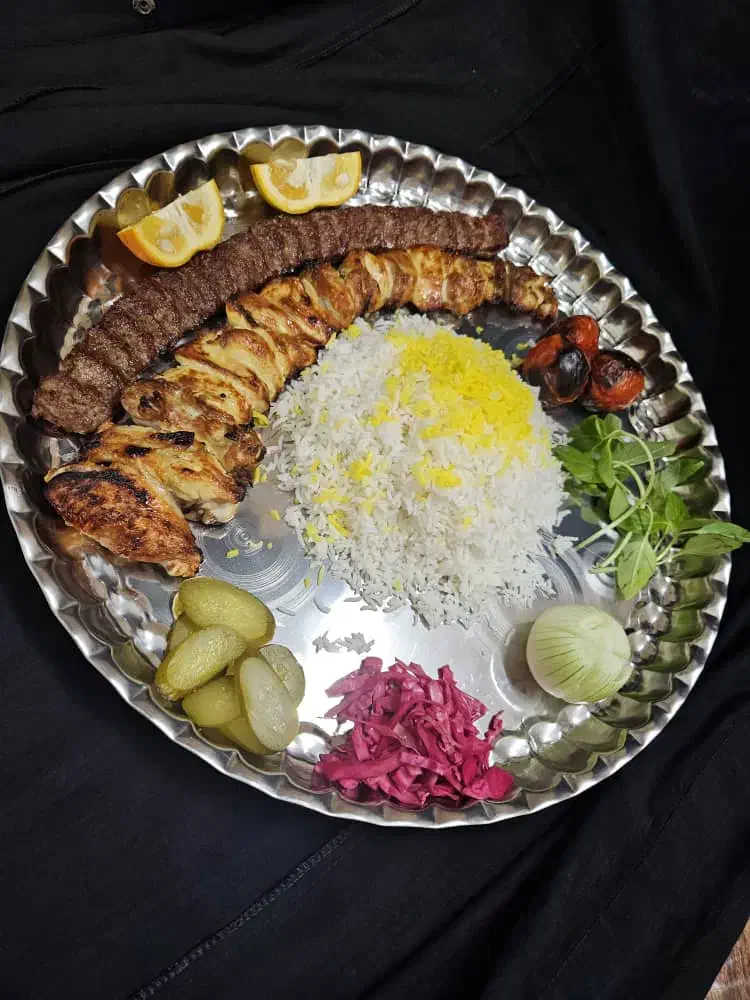 استخدام فستفودکار.ظرفشور.تراکت پخشکن.پیک موتوری|استخدام خدمات فروشگاه و رستوران|تهران, ایرانشهر|دیوار