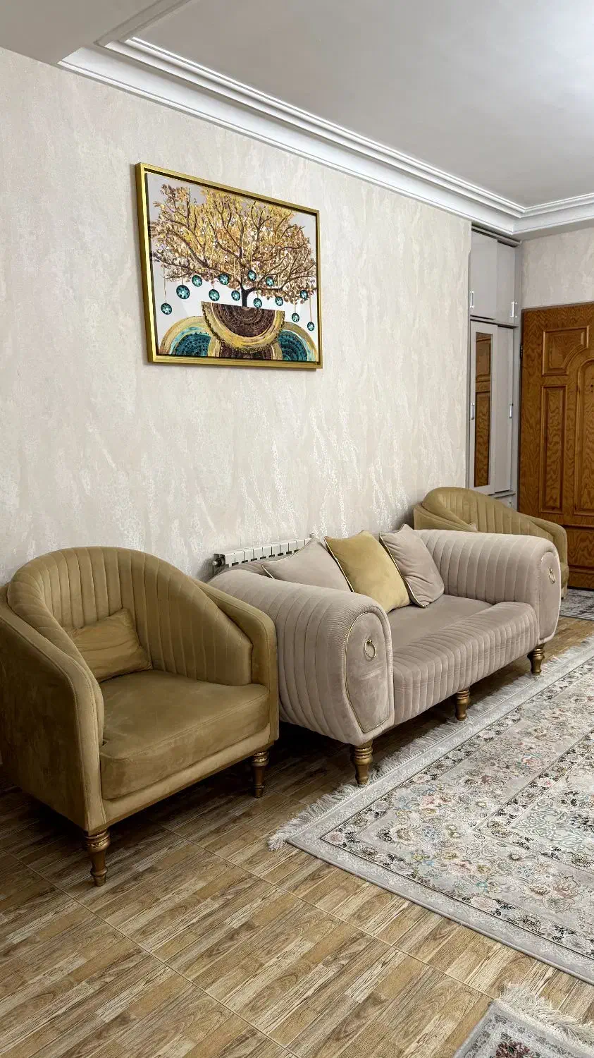 مبل و میز ناهار خوری و میز تلوزیون|مبلمان خانگی و میز عسلی|رشت, معلم|دیوار