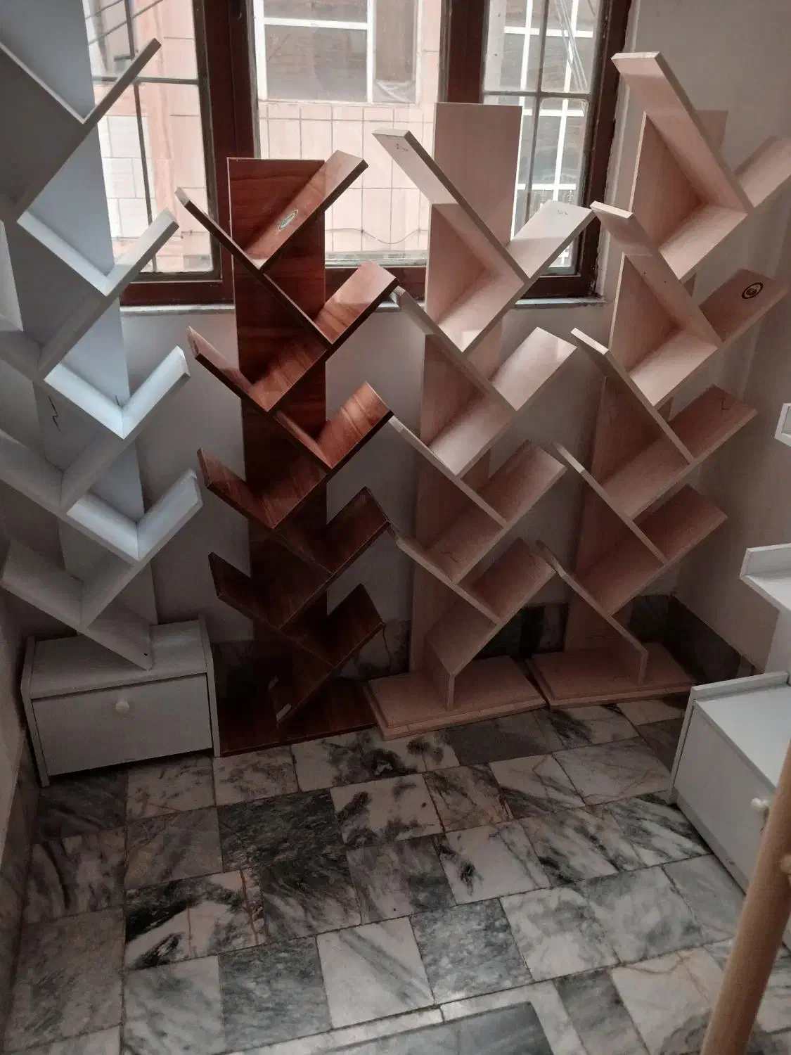 کتابخانه درختی|کتابخانه، شلف، قفسه‌های دیواری|مشهد, ایثارگران|دیوار