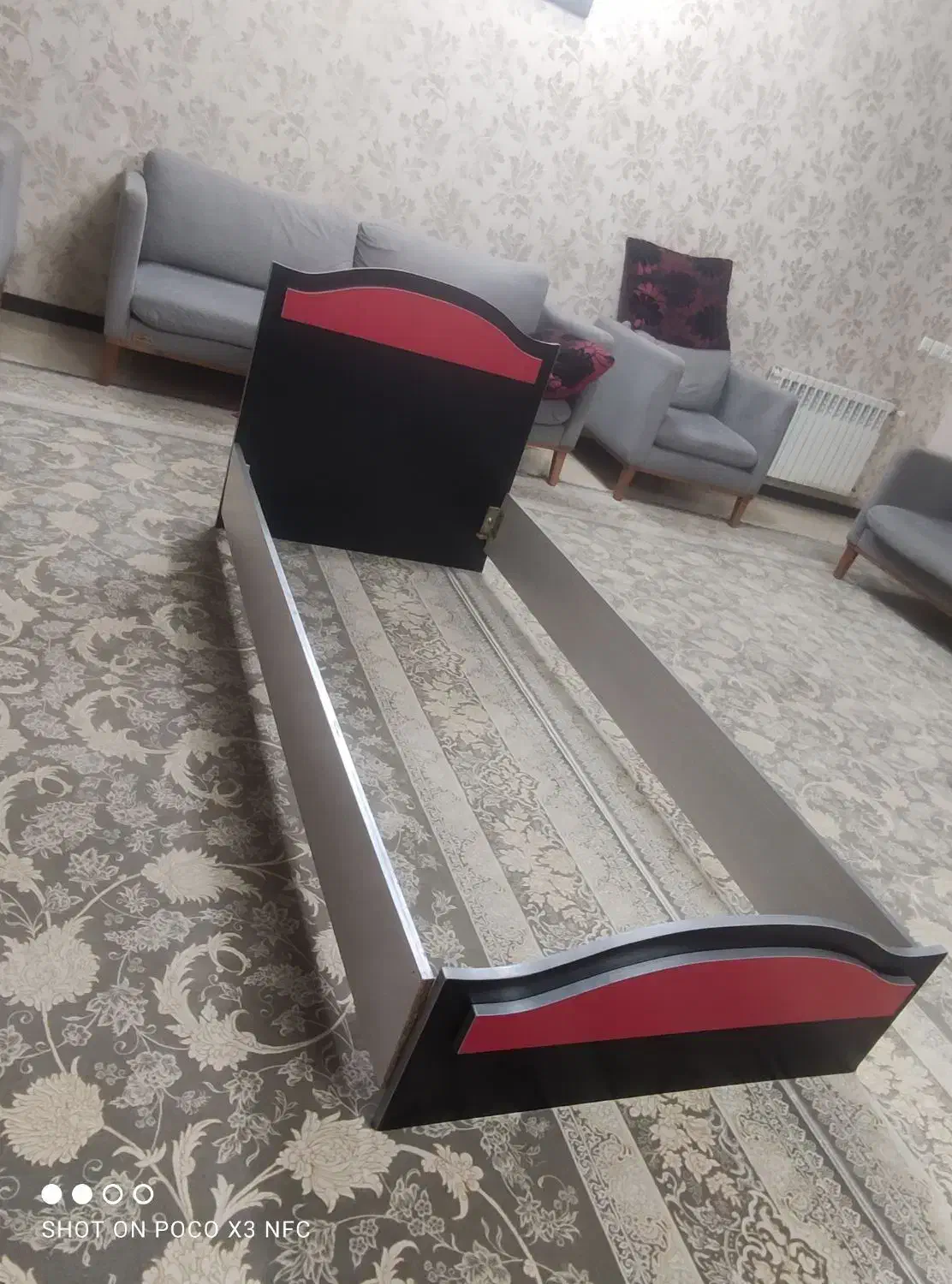 تخت نوجوان.1در2متر|تخت و سرویس خواب|بجنورد, |دیوار