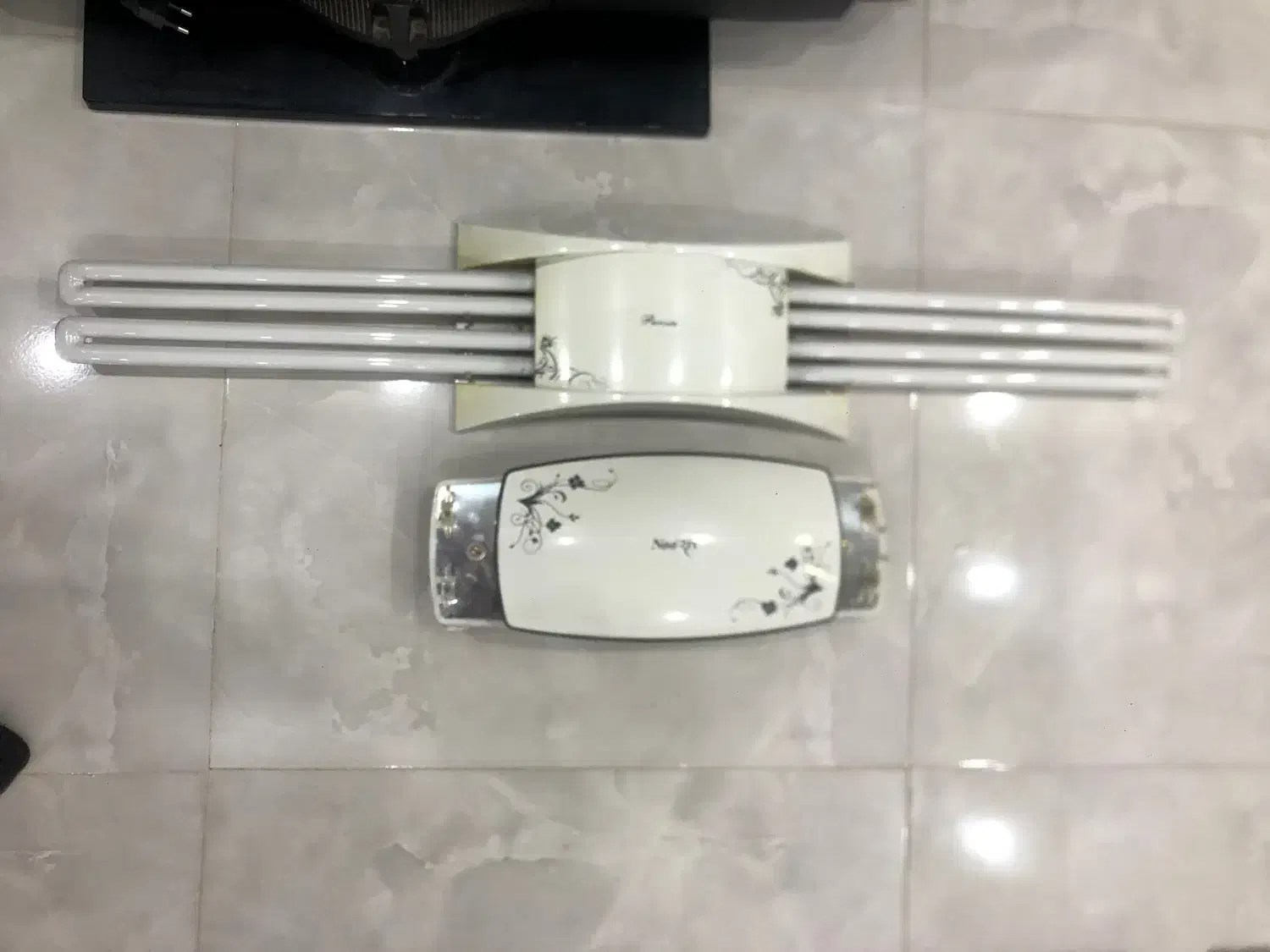 دوعدد قاب مهتابی ۴ لامپه سالم و درحد|لامپ و چراغ|پاکدشت, خاتون آباد|دیوار