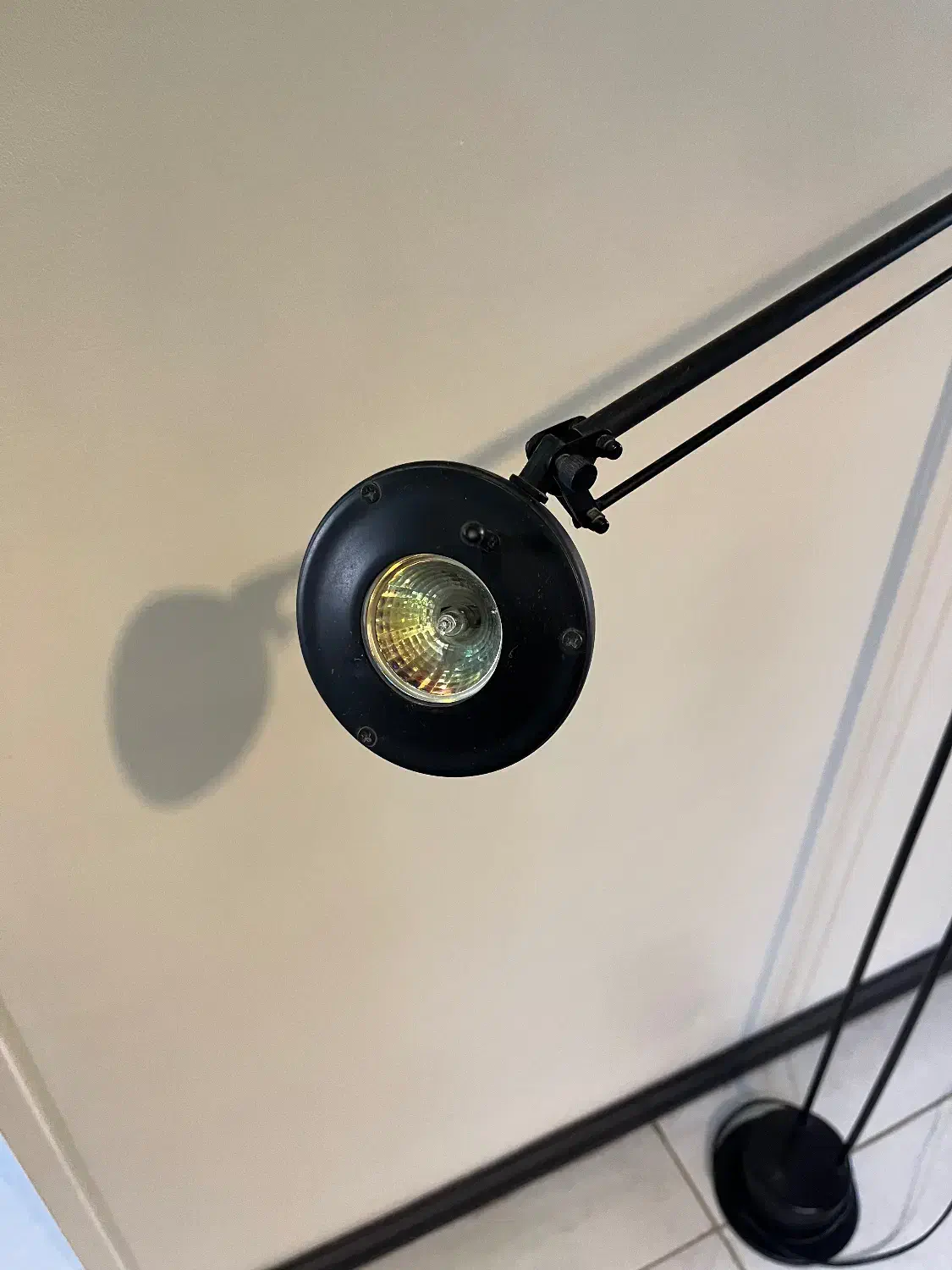 آباژور هالوژنی|چراغ خواب و آباژور|تهران, عباس‌آباد|دیوار